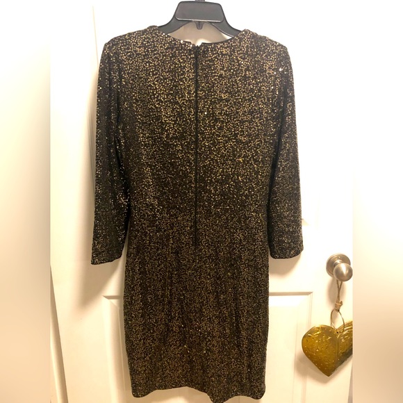 Women’s gold sequinned dress - Picture 3 of 12